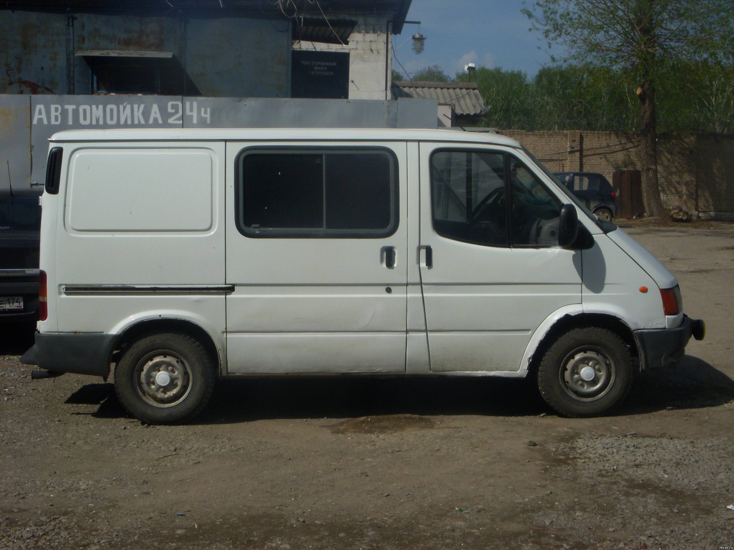 Короткая база. Ford Transit 1997 короткая база. Ford Transit короткая база. Ford Transit 2005 короткая база. Форд Транзит 2003 короткая база.